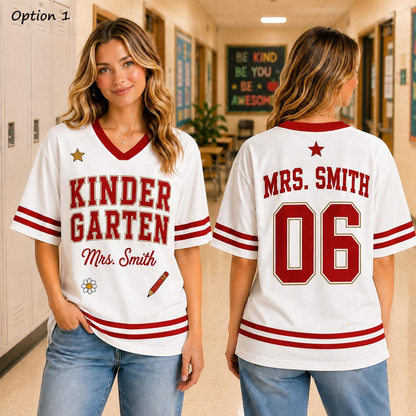 Maillot personnalisé avec nom et numéro, Maillot de professeur de quatrième année personnalisé en maille, Tenue de rentrée scolaire ou de jour de match, Cadeau pour équipe de professeurs noir et or