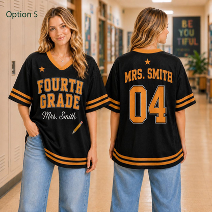 Maillot personnalisé avec nom et numéro, Maillot de professeur de quatrième année personnalisé en maille, Tenue de rentrée scolaire ou de jour de match, Cadeau pour équipe de professeurs noir et or